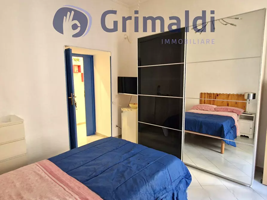 Immagine 8 di Trilocale in vendita  in Via Antonio Mancini 22 a Napoli