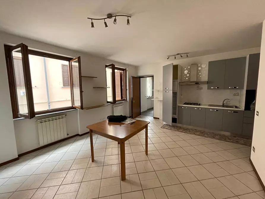 Immagine 1 di Bilocale in affitto  in via Volta 6 a Limido Comasco