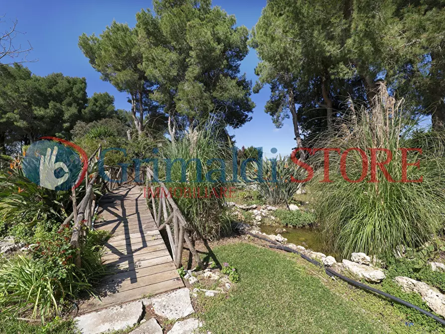 Immagine 43 di Casa indipendente in vendita  in C.S. Lu Monte 1 a Lizzanello