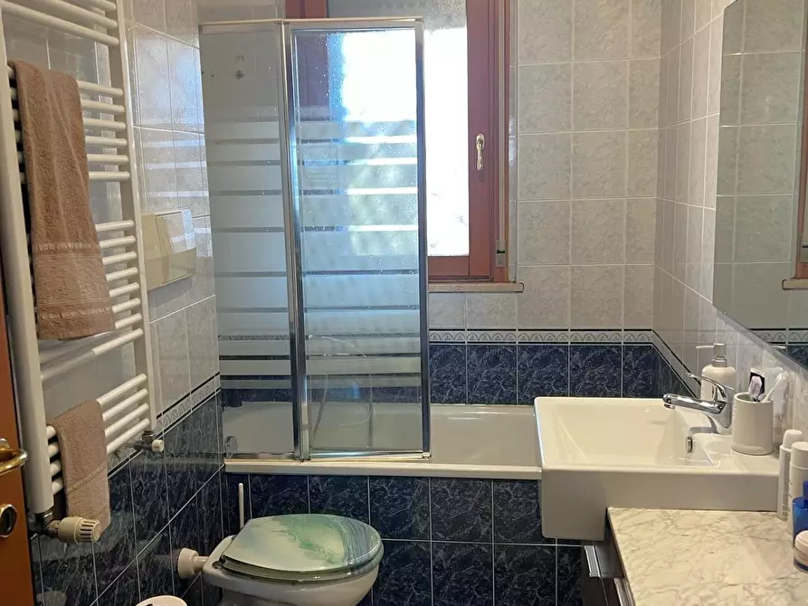 Immagine 12 di Bilocale in vendita  in Via Padre Perilli a Roma