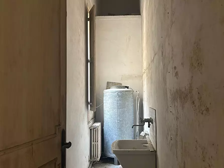 Immagine 29 di Pentalocale in vendita  in Vico dei Fieschi 2 a Lecce