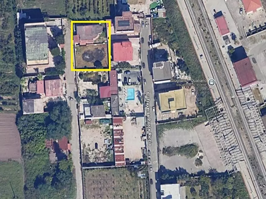 Immagine 6 di Casa indipendente in vendita  a Giugliano In Campania