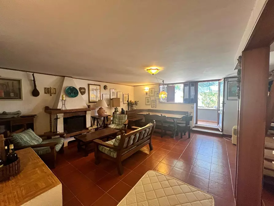 Immagine 16 di Porzione di casa in vendita  in Via delle Ninfe 16 a Anzio