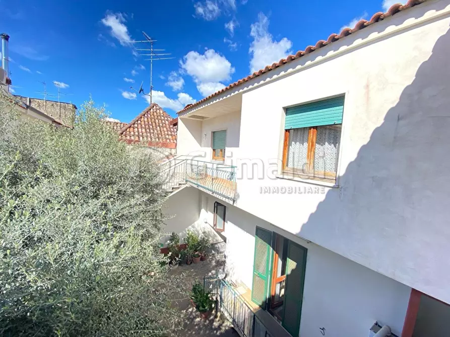 Immagine 22 di Casa bifamiliare in vendita  a Giugliano In Campania