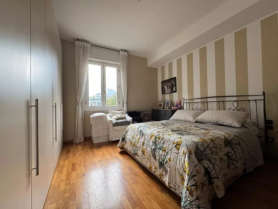 Immagine 12 di Quadrilocale in affitto  in Viale Varese 81 a Como