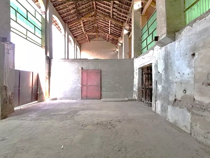 Immagine 7 di Palazzo in vendita  in Strada Provinciale ex Strada Statale 596 dei Cairo 14 a Vinzaglio