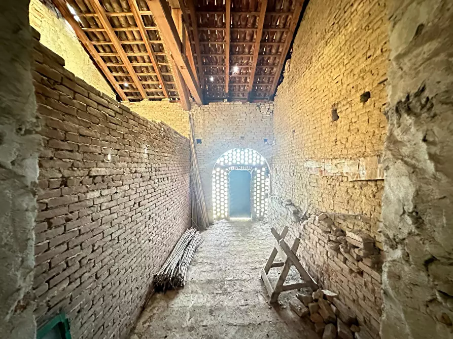 Immagine 30 di Villetta a schiera in vendita  in vicolo Borgo 15 a Camino