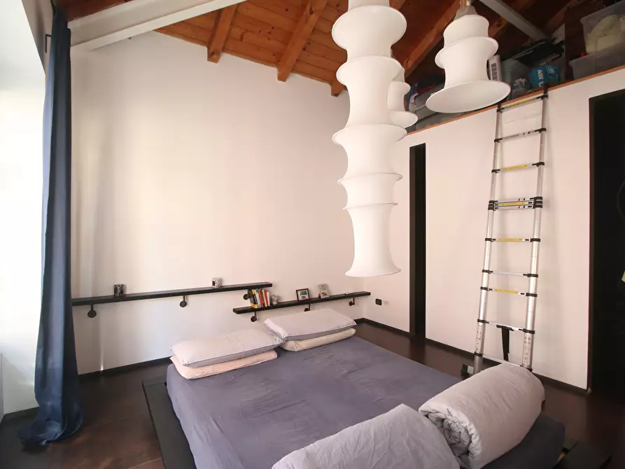 Immagine 17 di Loft/Open space in vendita  in Via Francesco Anzani 12 a Como