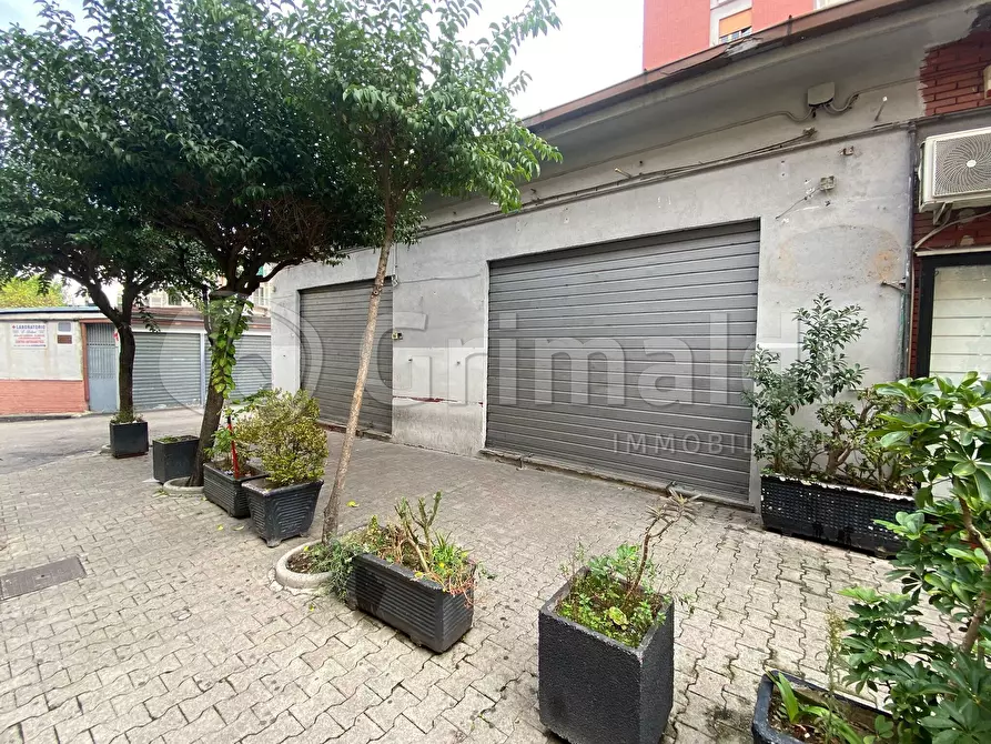 Immagine 1 di Locale commerciale in affitto  a Casavatore