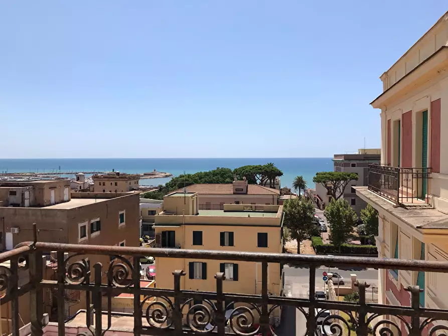 Immagine 2 di Pentalocale in affitto  in VIA VOLTURNO 5 a Nettuno