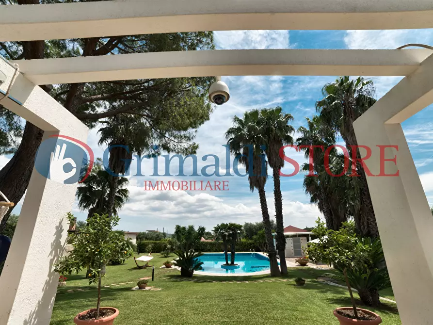 Immagine 74 di Villa in vendita  a Grottaglie