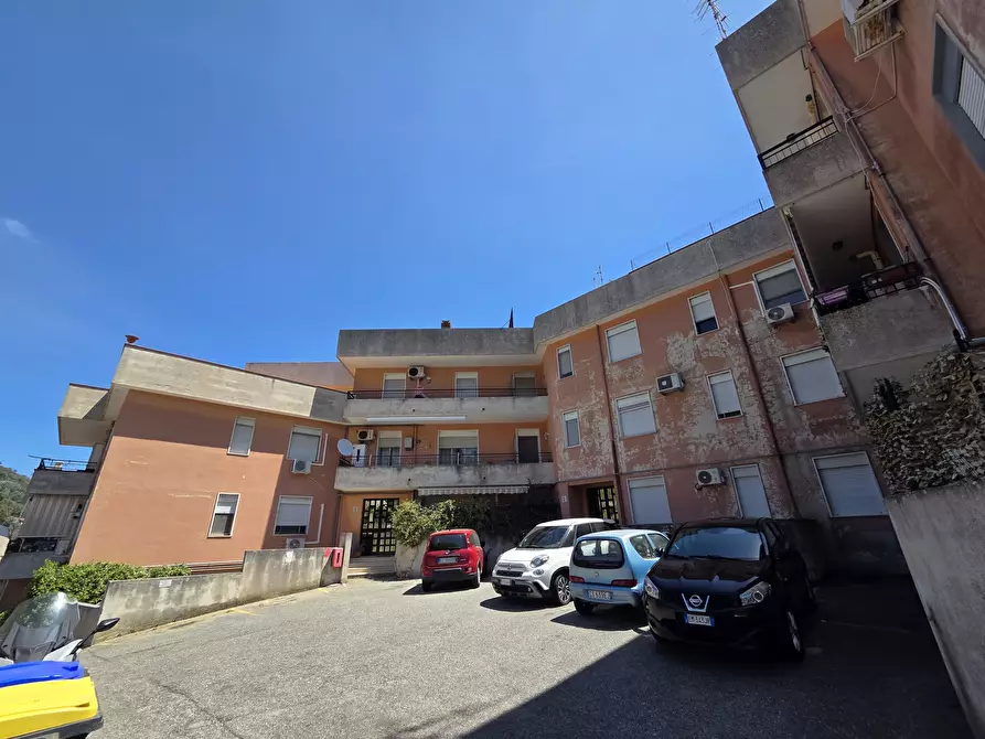 Immagine 5 di Quadrilocale in vendita  in Curcuraci- Cpl. Valsole a Messina