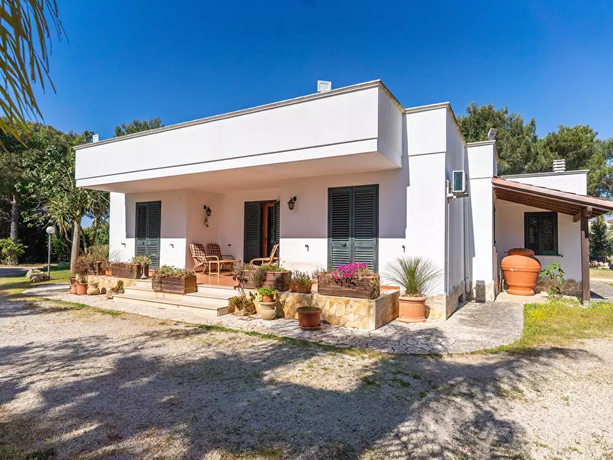Immagine 11 di Villa in vendita  in Via Taverna 21 a Nardo'