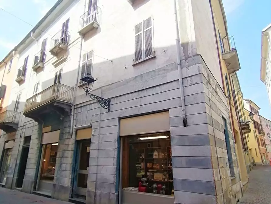 Immagine 1 di Trilocale in vendita  a Vercelli