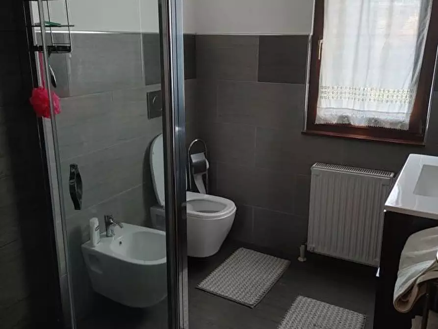 Immagine 17 di Casa indipendente in vendita  in Piazzale Felice Dardano 24a a Villata