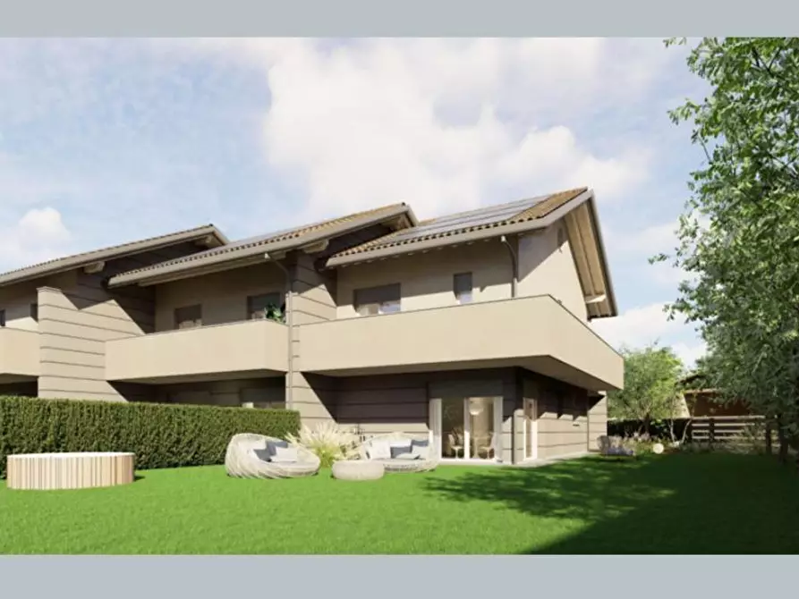 Immagine 1 di Villetta a schiera in vendita  a Cadorago