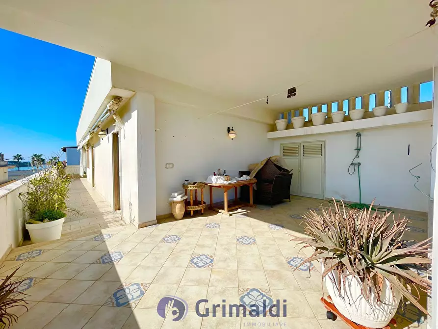 Immagine 35 di Quadrilocale in vendita  in Via Gioacchino Rossini 4 a Porto Cesareo