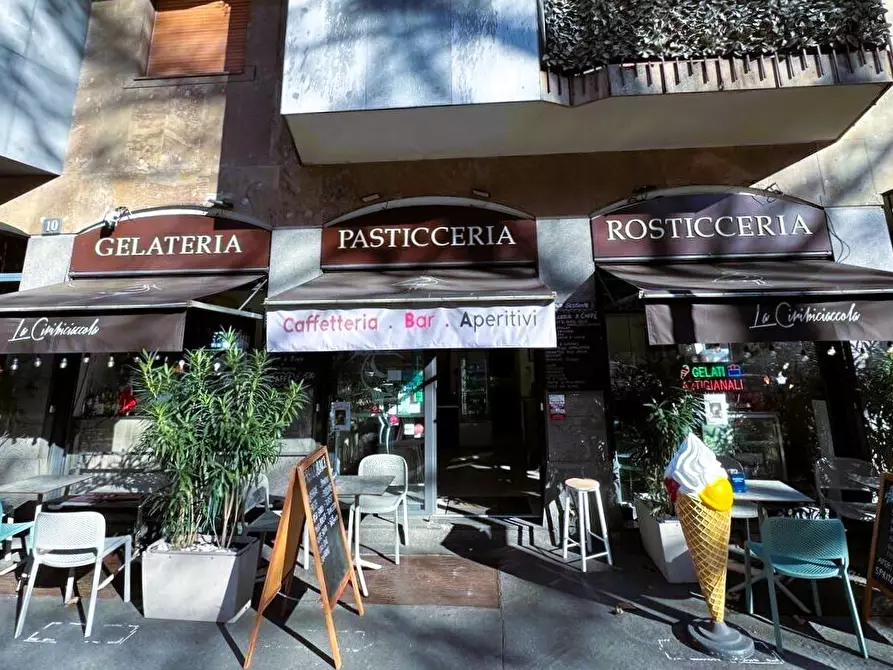 Immagine 2 di Bar / Ristorante in vendita  in Viale Romagna 10 a Milano