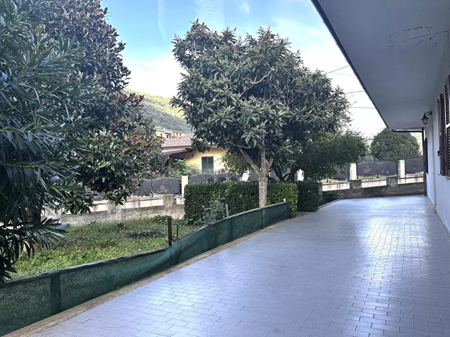 Immagine 3 di Villa in vendita  in Via Cesalunga 25 a Terracina