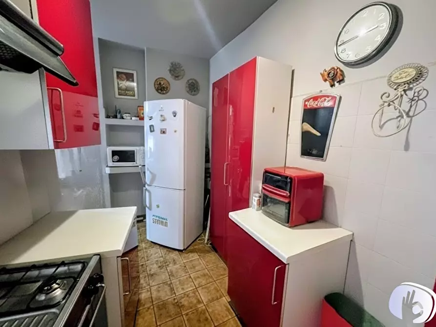 Immagine 2 di Appartamento in vendita  in Viale Giulio Cesare 289 a Novara