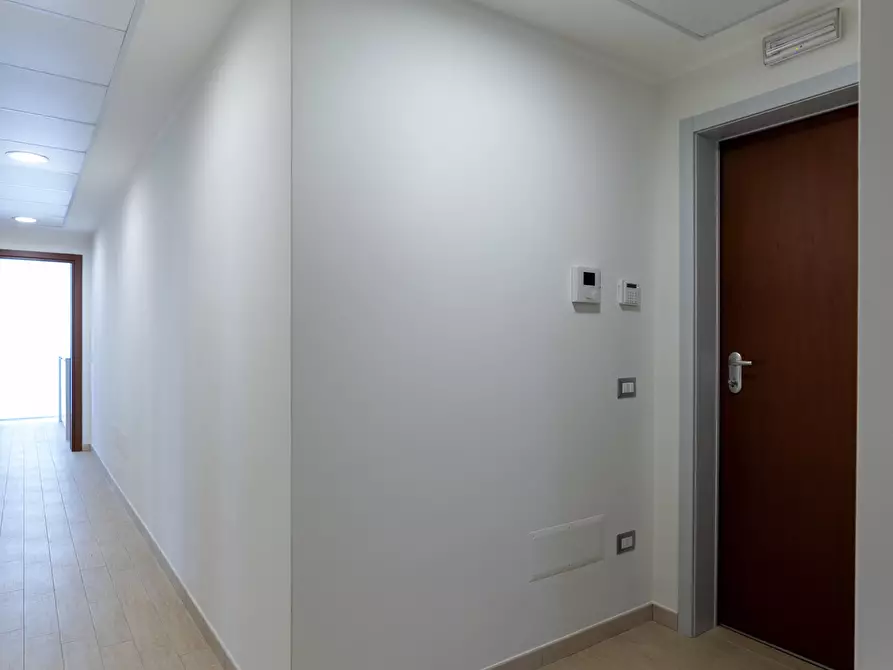 Immagine 18 di Ufficio in vendita  in Via Colonnello Archimede Costadura 2C a Lecce