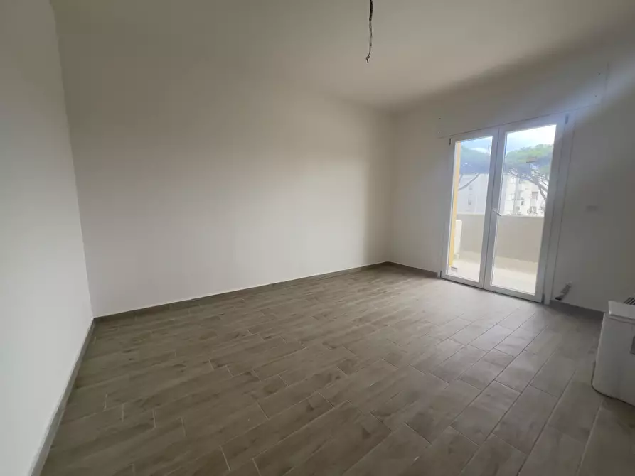 Immagine 11 di Trilocale in vendita  in Via Monte Civetta 2 a Nettuno