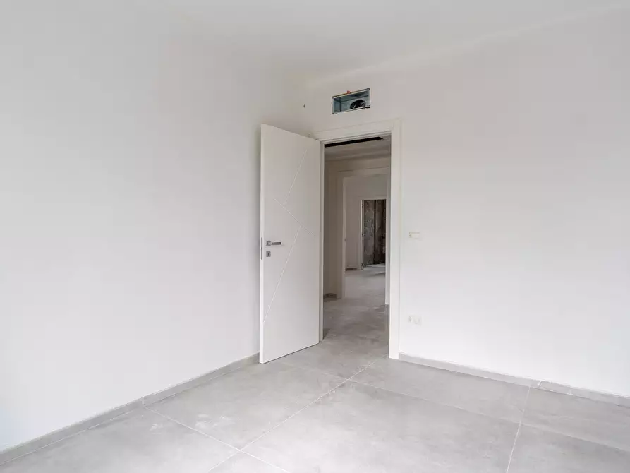 Immagine 5 di Quadrilocale in vendita  in Via Benedetto Croce 5656 a Lecce