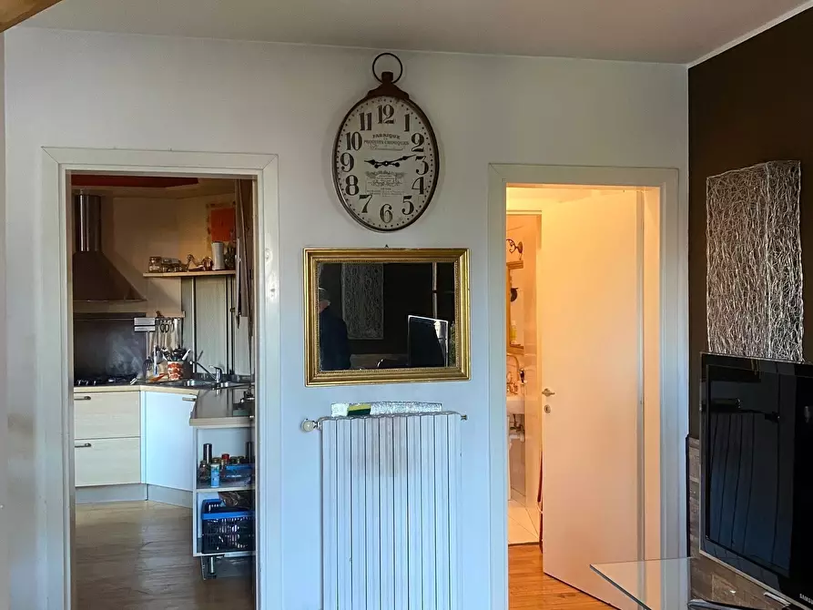 Immagine 20 di Quadrilocale in vendita  a Brunate