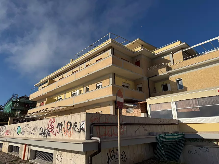 Immagine 19 di Bilocale in vendita  in Viale Virgilio 42 a Anzio