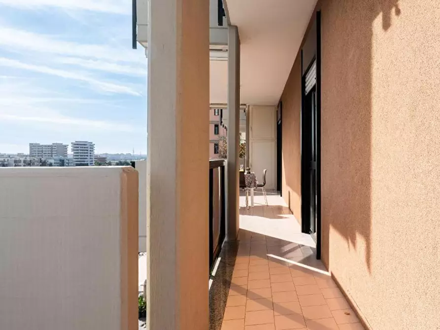 Immagine 31 di Quadrilocale in vendita  in Via Salvatore Matarrese 10 a Bari