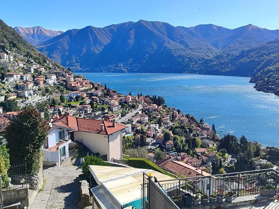Immagine 31 di Appartamento in vendita  in Via al Noce 24 a Moltrasio