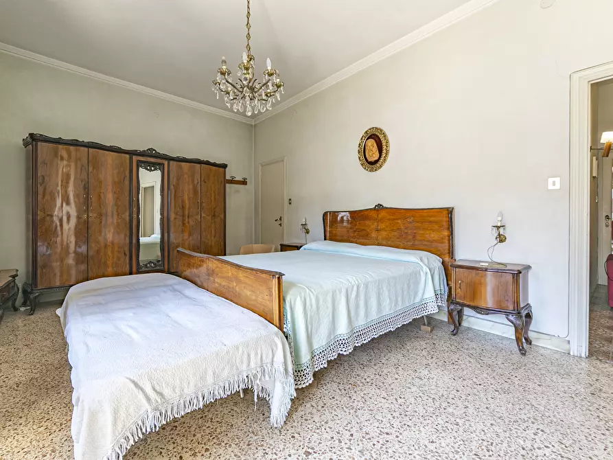 Immagine 50 di Quadrilocale in vendita  in Via Regina Elena 23 a Lecce