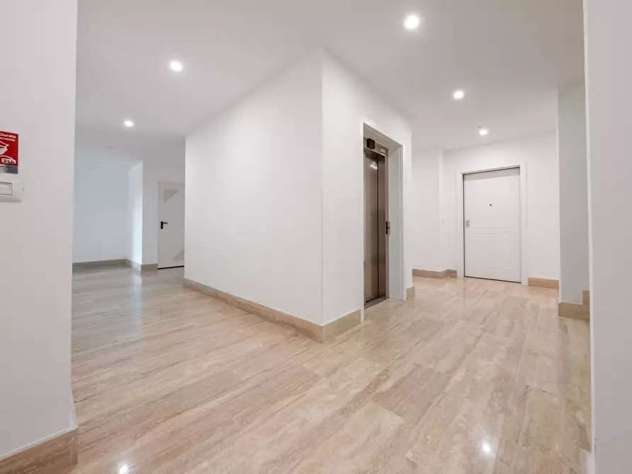 Immagine 21 di Appartamento in vendita  in Viale Pablo Neruda a Roma