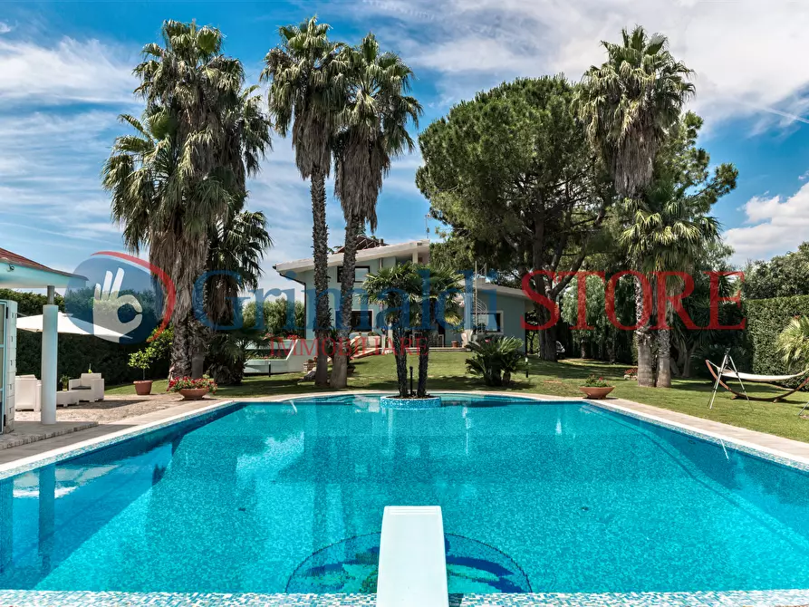 Immagine 83 di Villa in vendita  a Grottaglie