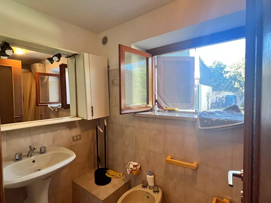 Immagine 16 di Porzione di casa in vendita  in Via delle Ninfe 16 a Anzio