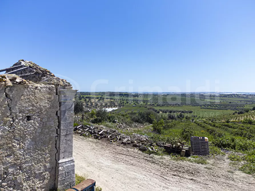 Immagine 1 di Palazzo in vendita  in villa regina isula travel a Noto