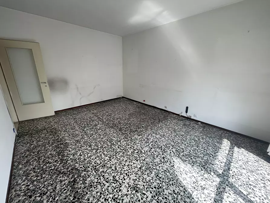 Immagine 9 di Trilocale in vendita  in Viale Alessandro Volta 53 a Novara