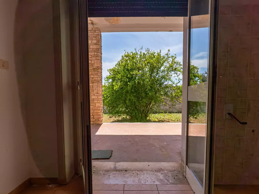 Immagine 53 di Villa in vendita  in Via Camaiore 2 a Lecce