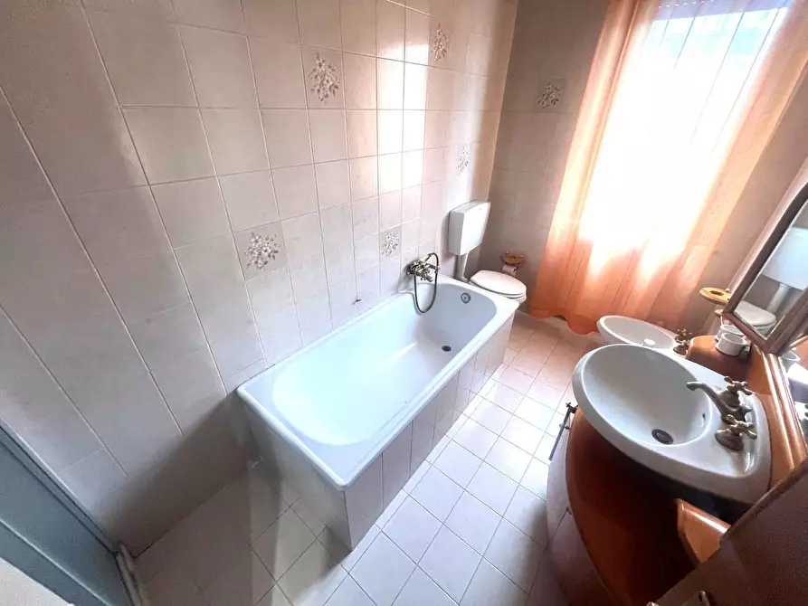 Immagine 16 di Casa bifamiliare in vendita  in Via Marilla Rigazio 22 a Vercelli