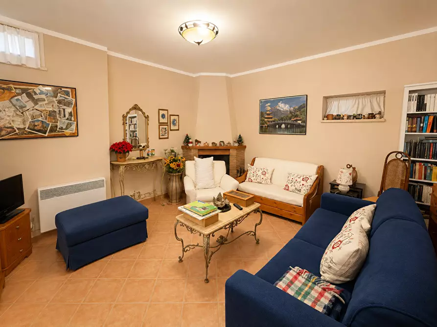 Immagine 4 di Villa in vendita  in Via Mirabella 60 a Nettuno