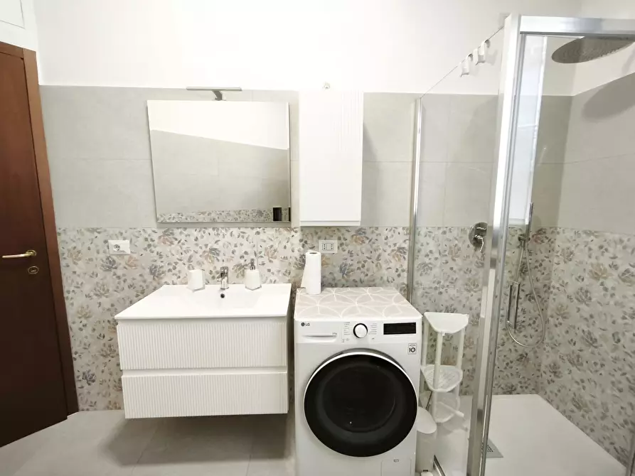 Immagine 14 di Bilocale in affitto  in Via Roberto Bellarmino 13/1 a Milano