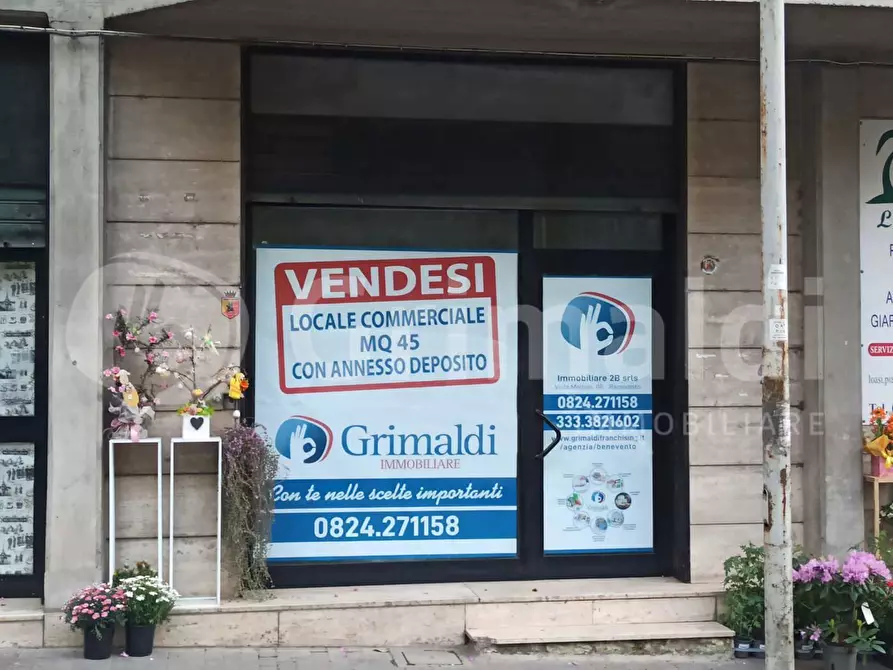 Immagine 5 di Locale commerciale in vendita  in Via delle Puglie snc a Benevento
