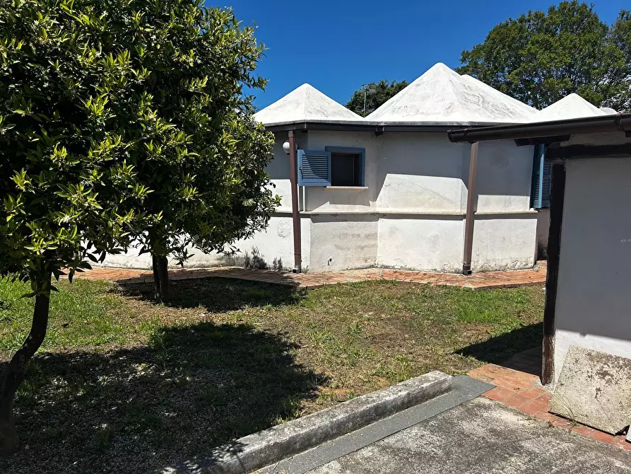 Immagine 8 di Villa in vendita  in Via Giacomo Leopardi 63 a San Felice Circeo