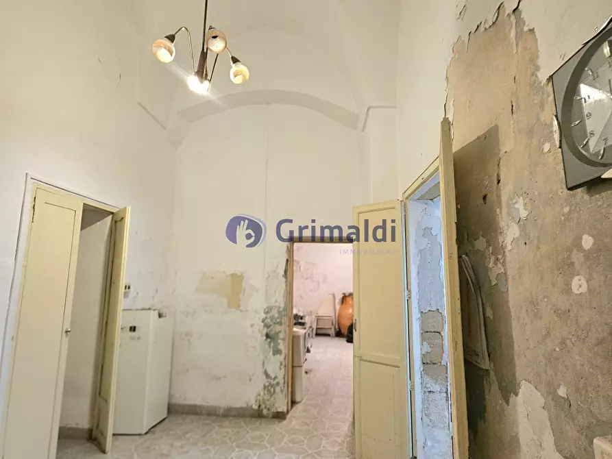 Immagine 11 di Bilocale in vendita  in Via degli Antoglietta 14 a Lecce