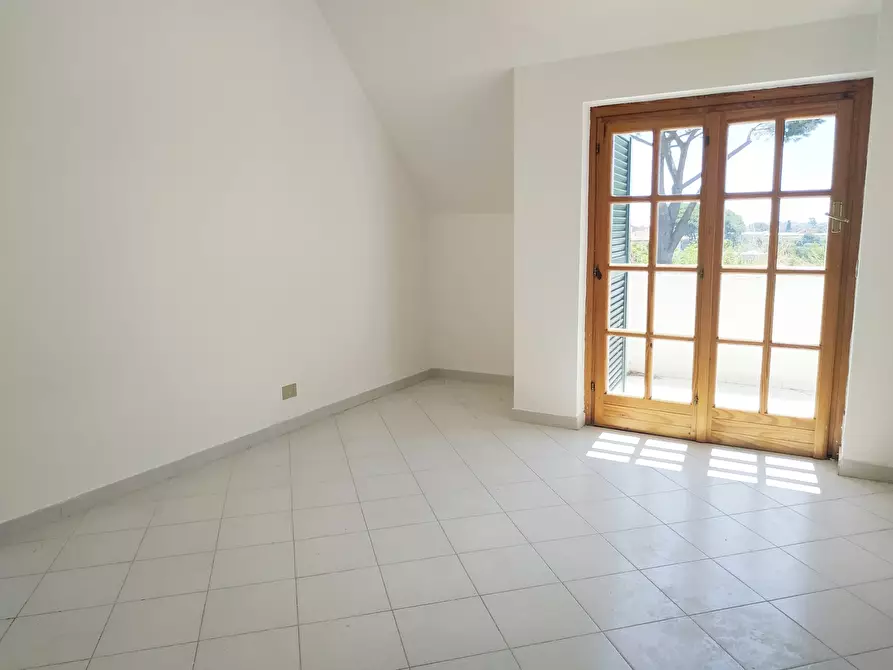 Immagine 10 di Porzione di casa in vendita  in Via dei Zucchetti 1 a Nettuno