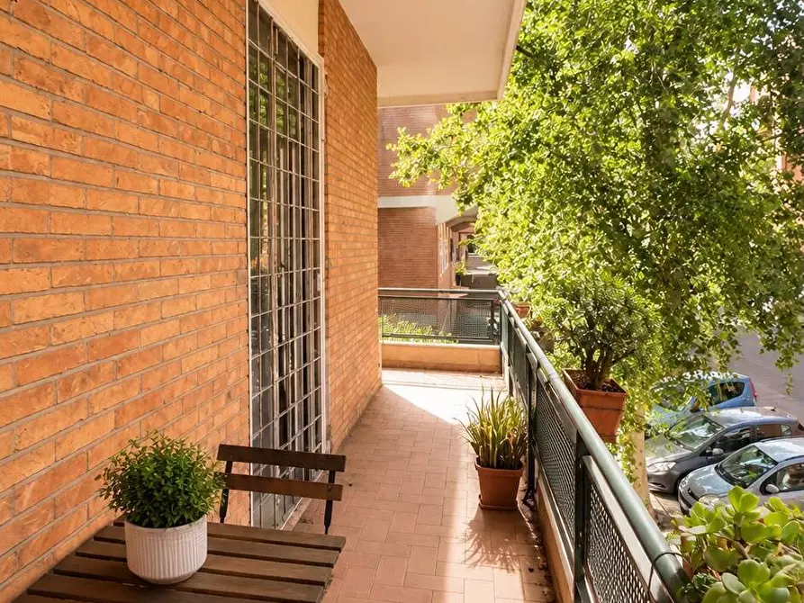 Immagine 12 di Quadrilocale in vendita  in Via Macedonia 92 a Roma