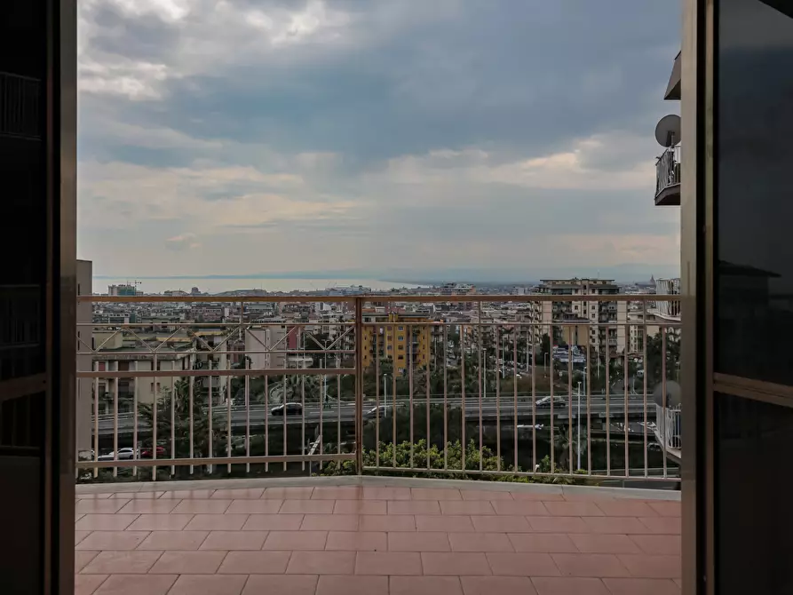 Immagine 17 di Pentalocale in vendita  in Via Nuovalucello 3 a Catania
