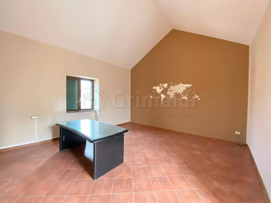 Immagine 1 di Ufficio in affitto  a Villaricca