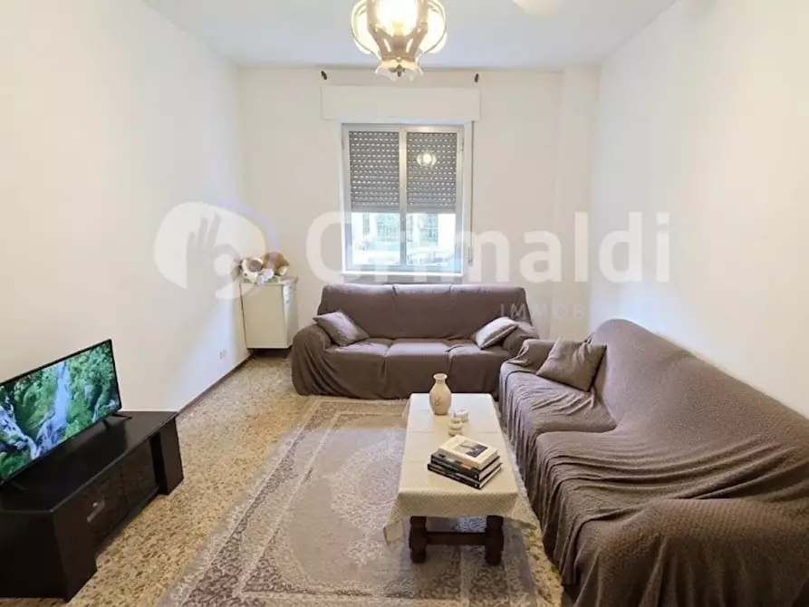 Immagine 1 di Trilocale in vendita  in Via Chivasso 27/A a Vercelli
