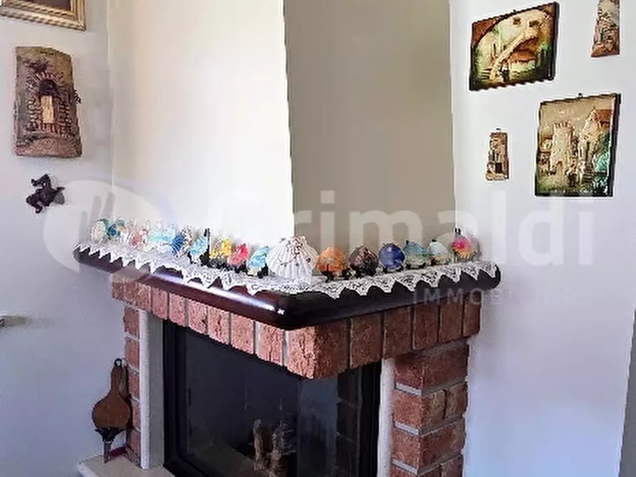 Immagine 28 di Villa in vendita  in Via Giovanni Antonio Comissetti 1 a Pezzana